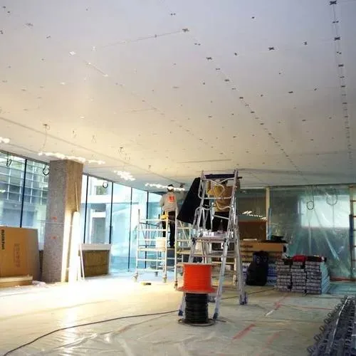 installation de plafond acoustique